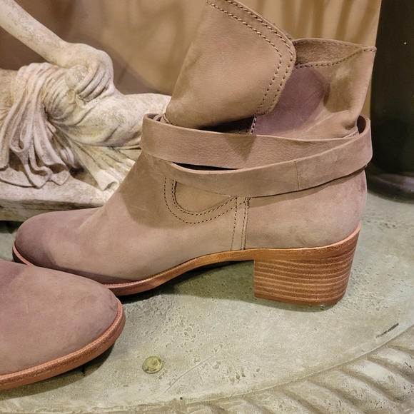 Ugg Elora Suede Leather Heeled Ankle Boots in Antelope. Wrap around Straps #479 - Picture 8 of 12